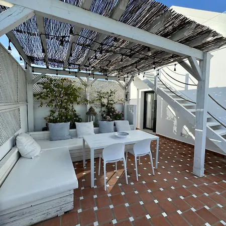 The House Roof Διαμέρισμα