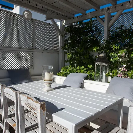 The House Roof Appartement *